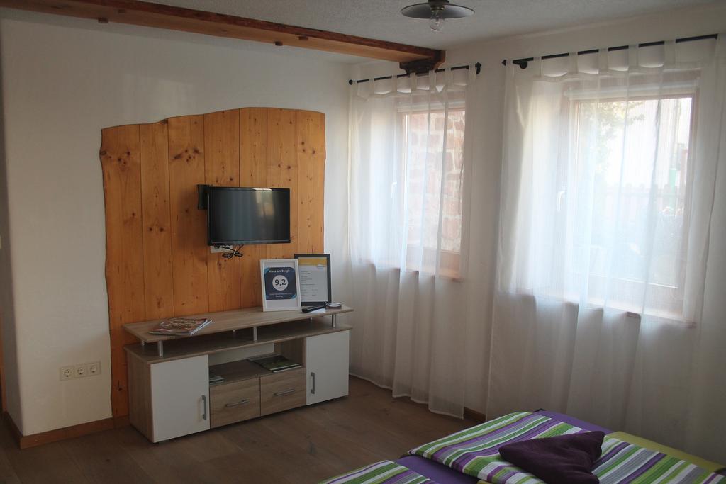 Haus Am Bergli Apartment Херболцхайм Екстериор снимка